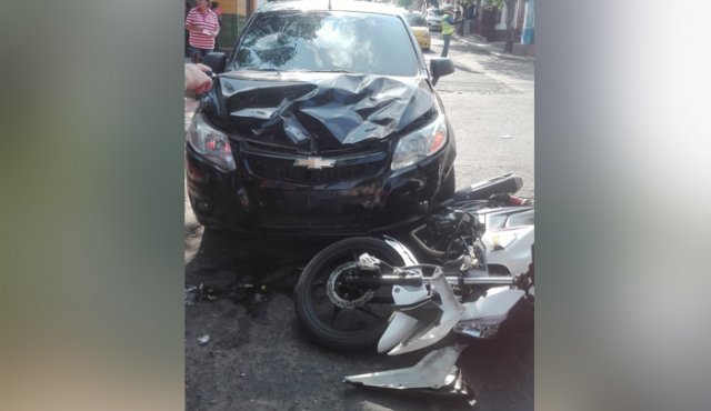 Los vecinos creen necesario un semáforo en el lugar del accidente de tránsito. Cortesía