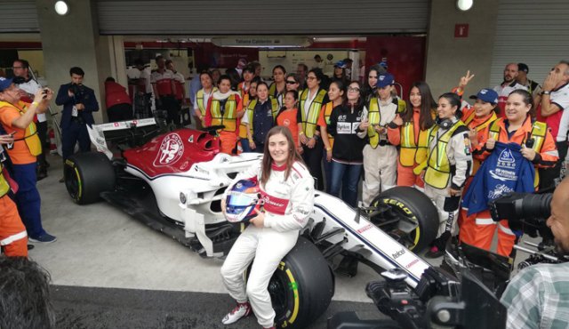 La piloto colombiana que competirá en la Fórmula 2, también será piloto de pruebas del equipo Alfa Romeo Racing de la Fórmula 1.
Colprensa