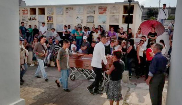 La información sobre la vestimenta del mencionado cadáver y sus características hacían pensar que posiblemente se podría tratar del comerciante. Colprensa