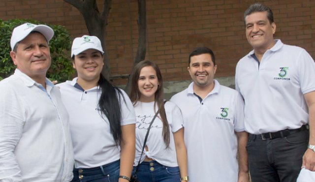 Álvaro Omar Soto, Paola Sayago, Estefanía Hincapié, Héctor Mendoza y Jorge Enrique Pinzón. La Opinión