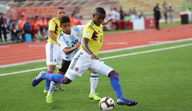 La selección juvenil de Colombia tendrá este martes su segundo partido en el Sudamericano Sub-17 que disputa en Perú.
@Sub17chile2017