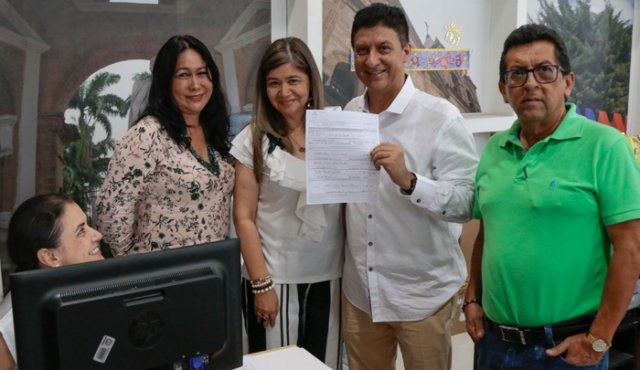 El ingeniero Juan Carlos Rosas, quien hasta hace unos días fue precandidato del Centro Democrático, apelará ahora al apoyo de los cucuteños para aspirar en octubre.
Mario Franco / La Opinión