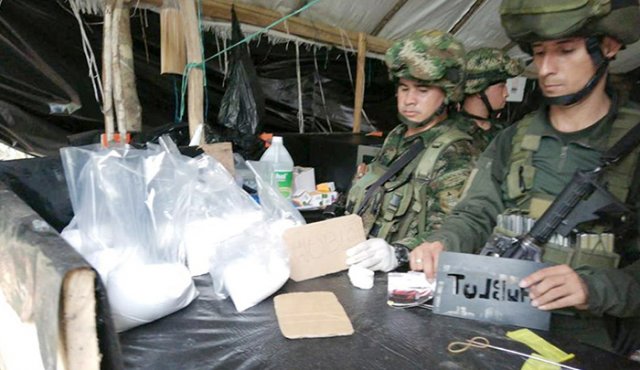 Conformados por 36 estructuras rústicas en medio de la maleza al servicio del narcotráfico del frente Juan Fernando Porras Martínez del Eln. Cortesía