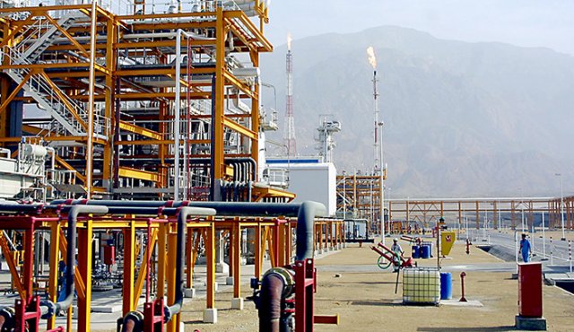 Irán obtuvo 52.700 millones de dólares por exportaciones petroleras en 2017. AFP