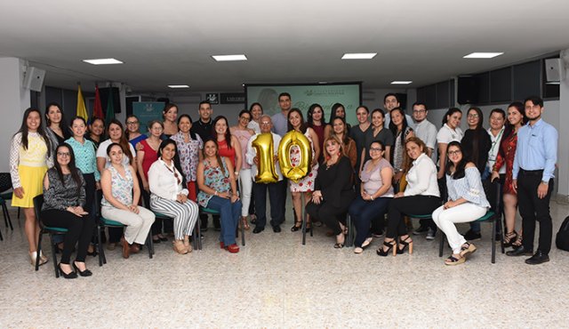 Directivos, profesores, estudiantes y egresados. Cortesía