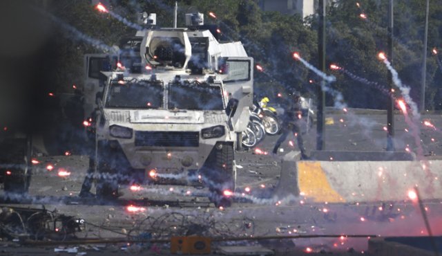 En Caracas y otras ciudades de Venezuela se han registrado protestas. AFP