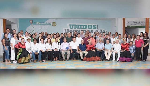 Asistentes al lanzamiento. Cortesía