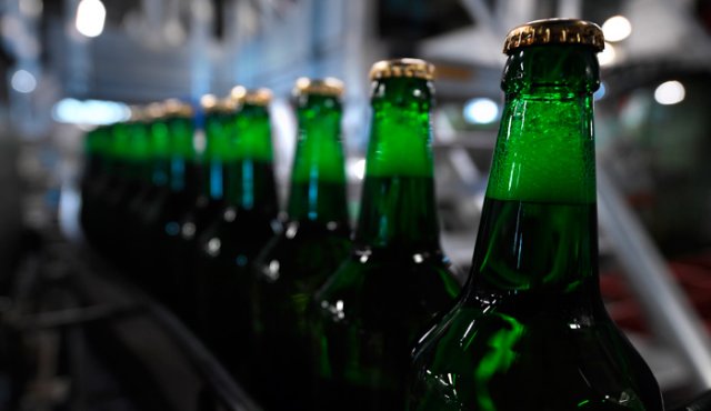 El alcohol causa además un riesgo elevado de desarrollar numerosas enfermedades, como patologías digestivas y cardiovasculares así como algunos cánceres. AFP