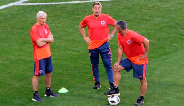 El entrenador (mitad) será presentado oficialmente en los próximos días. Internet