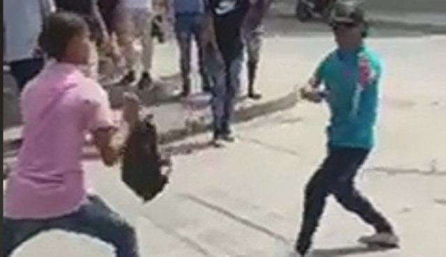 Gracias al video que se conoció por redes sociales, la Policía inició una investigación. Captura de video