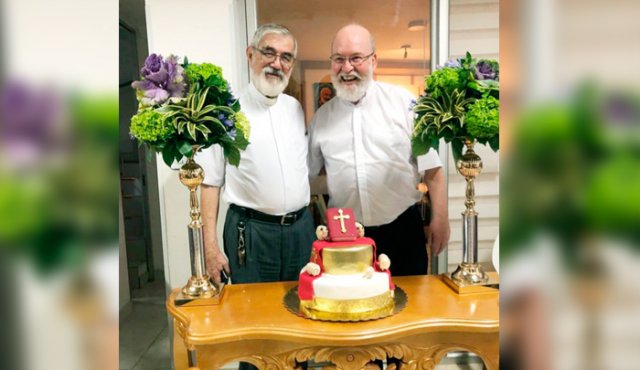Monseñor Pedro Botello y el padre Francisco Vergara. Cortesía