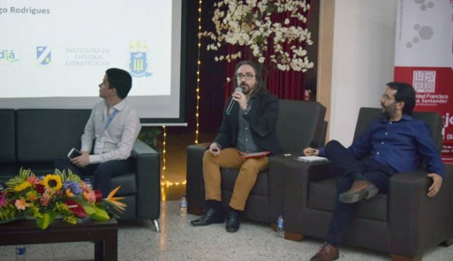Thiago Rodrigues fue uno de los ponentes del II Coloquio Internacional de Trabajo Social ‘Perspectivas del desarrollo y dinámica fronteriza’ que se llevó a cabo en la UFPS.
Cortesía UFPS