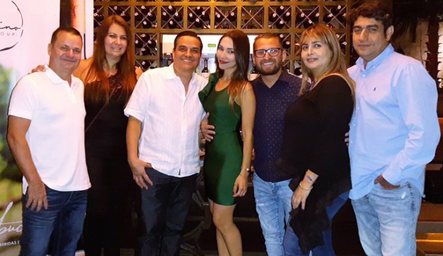 Mario Barilani, Mónica Amaya, Ricardo Villalobos, Alejandra Gutiérrez, Edwin Rojas, Elida Lobo y Daniel Dubeibe. Cortesía
