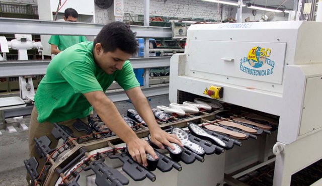 Las empresas deben completar un autodiagnóstico con datos básicos de la compañía, si cumplen los requisitos mínimos, serán notificadas vía correo electrónico. Archivo