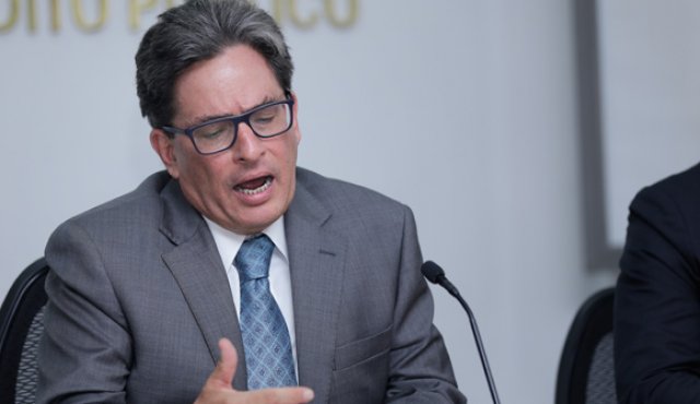 Alberto Carrasquilla, ministro de Hacienda, manifestó que el desempeño del primer trimestre fue bajo, pero que se va a solucionar a lo largo del año. Colprensa