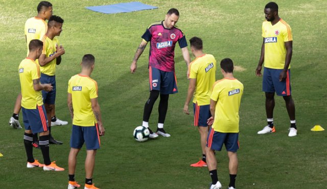 Entrenaron en el estadio Roberto Santos del sector de Pituacu en Salvador. Colprensa