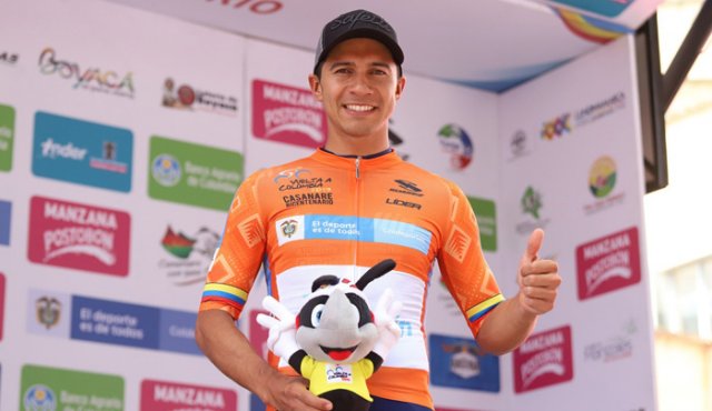 El ciclista del equipo Team Medellín, Robigzon Oyola, asumió el liderato de la Vuelta a Colombia tras triunfar en la segunda fracción de 203.1 kilómetros. Colprensa