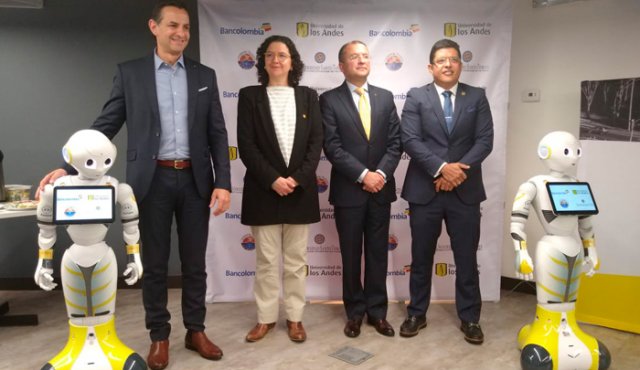 La creación colombiana participará en la categoría "Home" en la que medirá su capacidad para manipular los brazos robóticos, sostener objetos, rastrear a un ser humano y establecer comunicación de manera natural con las personas. Twitter