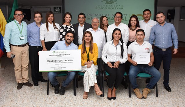 Wilmar Angarita, Juan Pablo Mendoza, Milena Paredes, Marlly Karina Arenas, Rodrigo Naranjo Arango, Carlos Corredor Pereira, Katerine Collantes, Mauricio Sotelo, Zulay C. Díaz, Rafael Eduardo Gómez y Dooglas Serrano.Sentados: Wilmer Rodríguez, Tatyana Bolívar Vasilef, Jennifer Dávila Urbina y Rafael Eduardo Gélvez. Cortesía