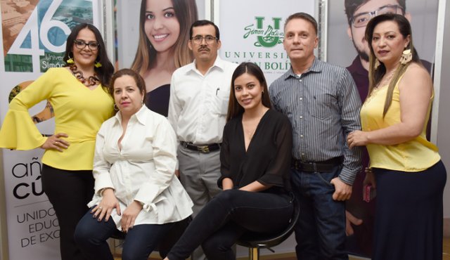 Shirley Ramírez, Claudia Teresa Fernández Numa, Mario Antonio Villamizar Medina, Yurleidy Marcela Rodríguez Bautista, Fernando Barbosa García y Claudia Parra. Cortesía