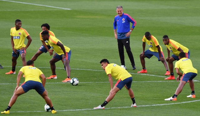 Los pupilos de Carlos Queiroz están a punto para el encuentro de hoy. AFP