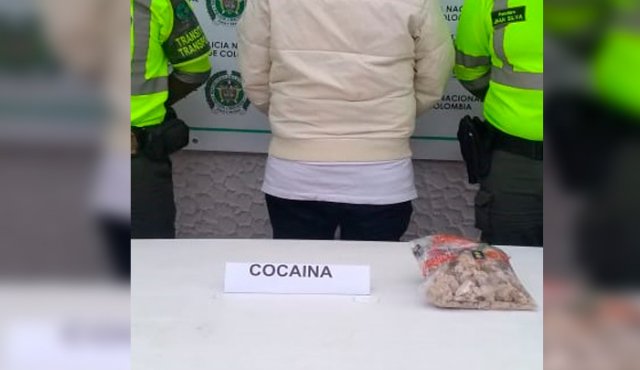 Se movilizaba como pasajero en un vehículo de servicio público. Policía