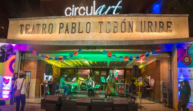 El mercado profesional reúne a creadores de las artes escénicas en vivo, como música, teatro, danza, circo y artes de calle, de Latinoamérica, África y sur de Europa. Colprensa