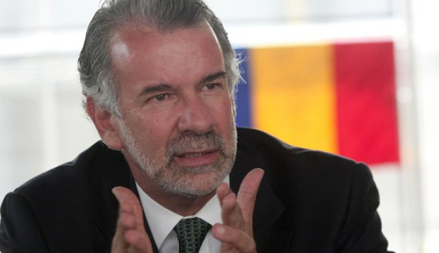 "Un gobierno nacional con tendencia centralista, tiene el temor de perder el control del manejo de muchos asuntos relacionados con el desarrollo de las regiones”, Eduardo Verano. Colprensa