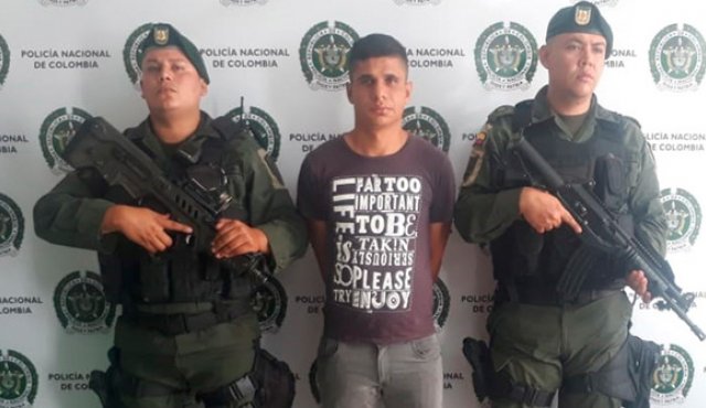 Andrés Camilo Campo Rendón. Policía para La Opinión
