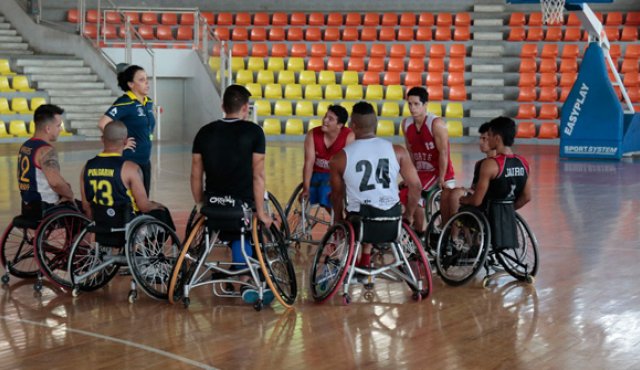 En el coliseo Toto Hernández la selección Colombia de baloncesto en silla de ruedas desarrolla trabajos técnicos y tácticos durante la concentración en la ciudad. Mario Franco