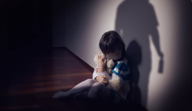 La violencia física antes de los 18 años afecta más a los hombres (37,5%) que a las mujeres (26,5%). Archivo Colprensa