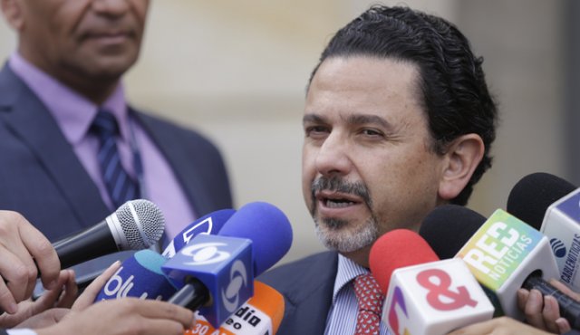 Según el alto comisionado para la Paz, Miguel Ceballos, ambos estaban acreditados como exmiembros de las desmovilizadas Fuerzas Armadas Revolucionarias de Colombia. Colprensa