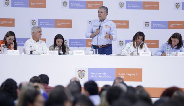 El pronunciamiento lo hizo el presidente en el marco del Taller Construyendo País que se desarrolla en Bogotá, donde el alcalde de la capital, Enrique Peñalosa, también aseguró que se está utilizando el proyecto del metro para hacer politiquería. Colprensa