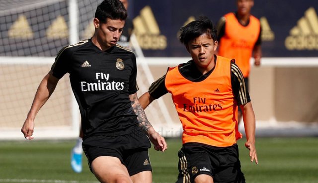 El jugador colombiano sigue haciendo su pretemporada con el Real Madrid mientras se define si continúa o no con el equipo español. Realmadrid.com