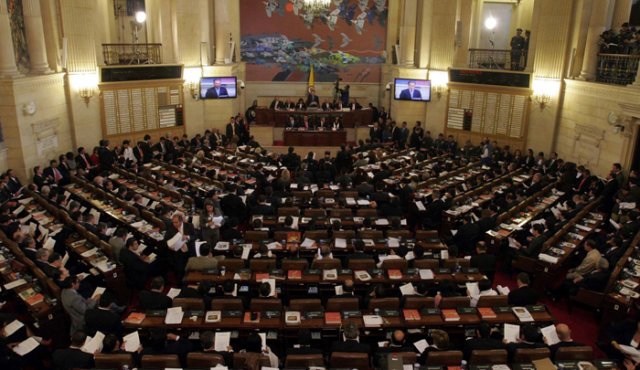 El Congreso deberá avanzar en dos investigaciones. La primera la que tiene abierta al expresidente Juan Manuel Santos por la financiación de Odebrecht y la otra, la del expresidente de la Corte Suprema de Justicia Leonidas Bustos, por ‘El cartel de la toga’. Colprensa