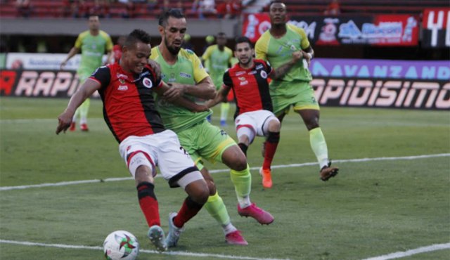 Arranca la nueva era del uruguayo Guillermo Sanguinetti, como técnico de los rojinegros. Alfredo Estévez