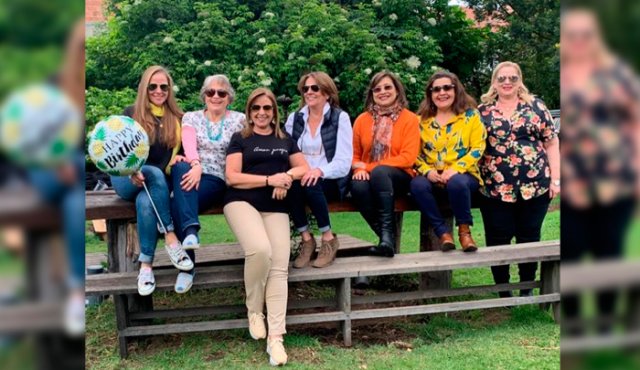 Claudia Elcure, Mónica San Juan, la cumpleañera Patricia Elcure, Silvana Vargas, Ana Bolena Romero, Nora Luz Atheortúa y Rosario Lara. Cortesía