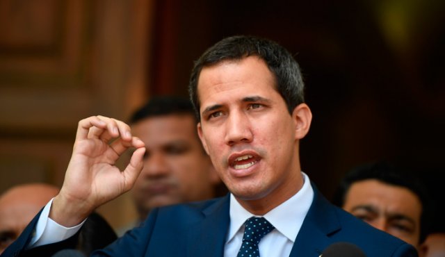 Guaidó ha dicho que solo firmará un acuerdo que incluya nuevos comicios, mientras Maduro exige el levantamiento de sanciones. AFP