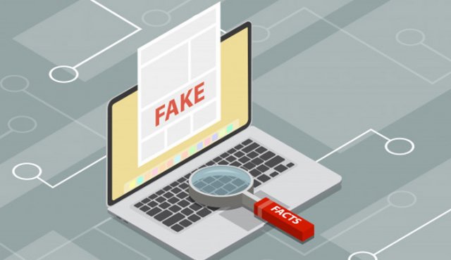 Redes sociales y noticias falsas o cadenas. Freepik