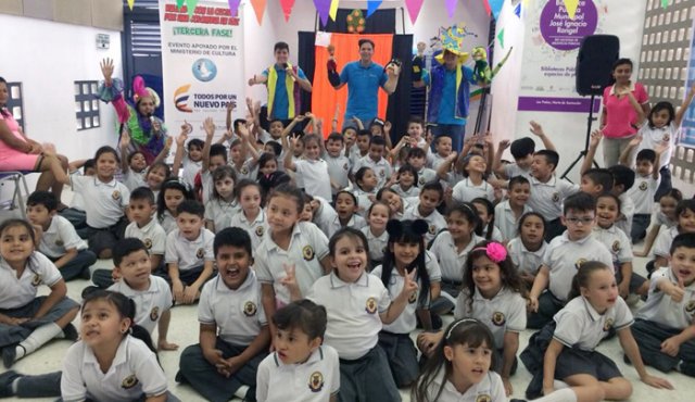 En la Biblioteca Pública José Ignacio Rangel de Los Patios, el equipo hizo este año la apertura del proyecto. Para ello, se invitó a un grupo de niños. Tomada de Facebook