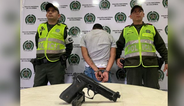 El arma incautada será sometida a estudios balísticos para establecer su utilización en otros hechos delictivos. Policía Nacional