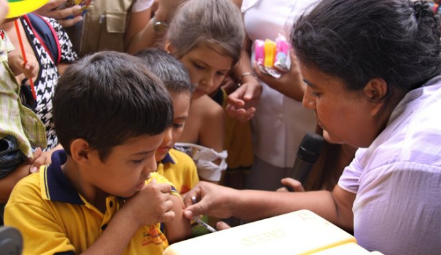 El servicio de vacunación no se ha dejado de cumplir a la población venezolana, pese a la alta cartera del Gobierno Nacional con Imsalud. Juan Pablo Cohen