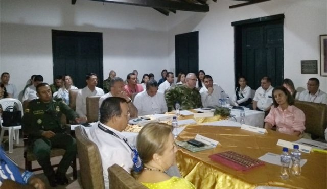 El alcalde Pepe Ruiz sostuvo que solicitaron a las autoridades nacionales a una reunión para tratar únicamente los problemas de Villa del Rosario y que las propuestas sean llevadas a un Consejo de Ministros. Cortesía