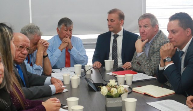 Carlos Baena, viceministro del Trabajo, instó a los jugadores "a no hacer paro". Ministerio de Trabajo