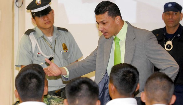 El polémico excoronel del Ejército Byron Carvajal, en una audiencia en Cali, en la que fue condenado por una masacre en Jamundi hace varios años. Colprensa