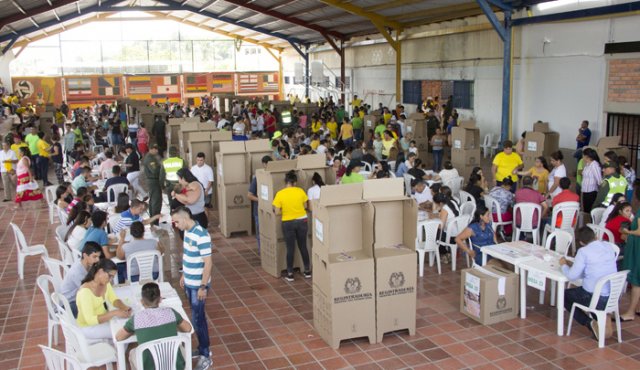 En términos generales, la jornada electoral transcurrió en calma. La Opinión