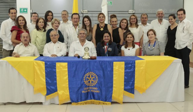 Visita rotaria. Mario Franco/La Opinión