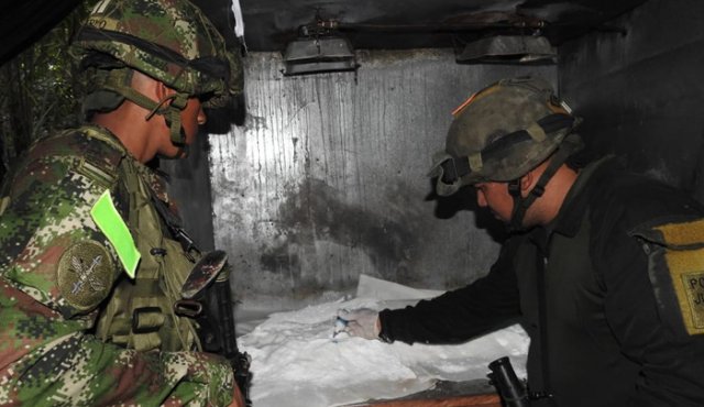 La estructura tenía una capacidad de producción de 1.500 kilos de cocaína mensual.
Ejército