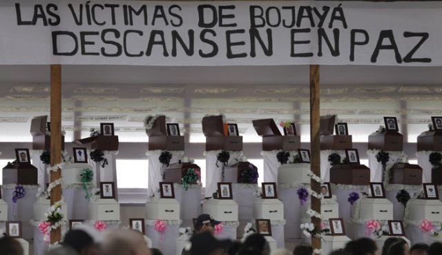 La celebración religiosa se llevó a cabo con los 99 cofres ubicados del lado izquierdo del templo.
Colprensa