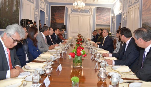 El presidente Duque tuvo el jueves reuniones con transportadores que no apoyan el paro nacional y con los líderes de organiaciones ambientalistas.
Colprensa